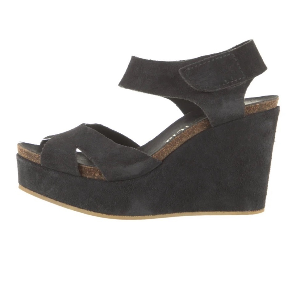Pedro García suede sandals